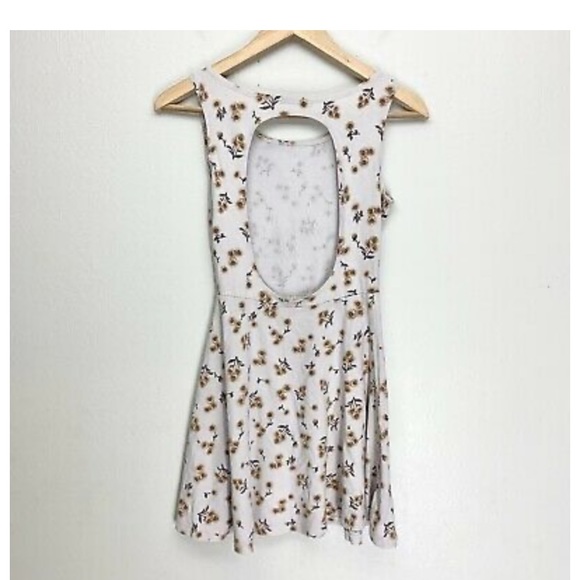 Brandy Melville Floral Mini Dress - Picture 3 of 4